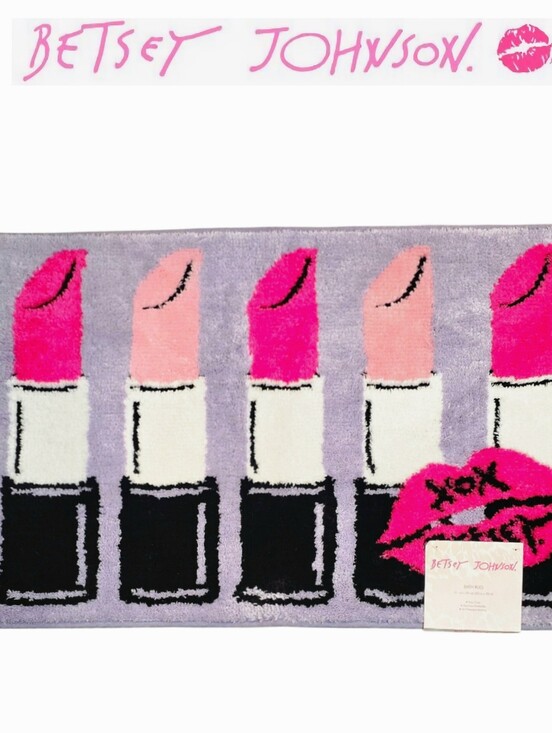 Betsey Johnson Other - Betsey Johnson Logo Lips & Lipstick Pattern Plush Bath Rug